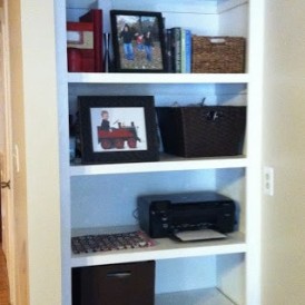DIY Built-in Bookshelves