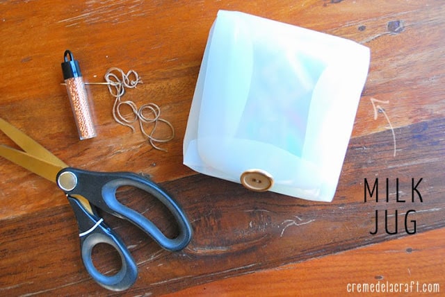 DIY-Project-Idea-Milk-Jug-Lunchbox-Lunch-Box-Reusable-Container-How-to-Make-School-Kids