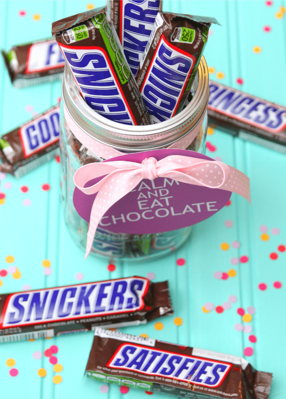 Snickers Satisfies #EatASNICKERS