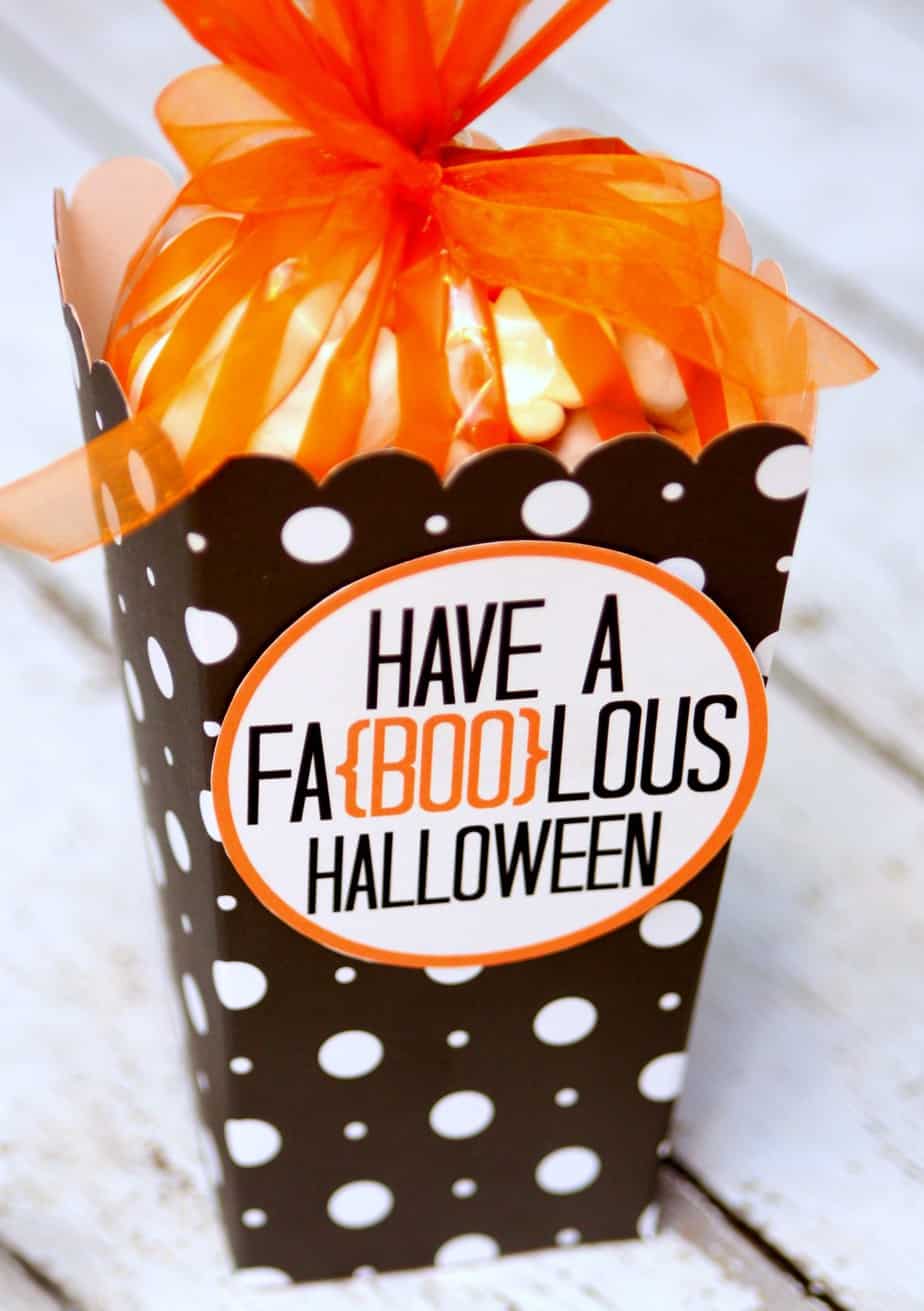 Have a Fa{boo}lous Halloween!