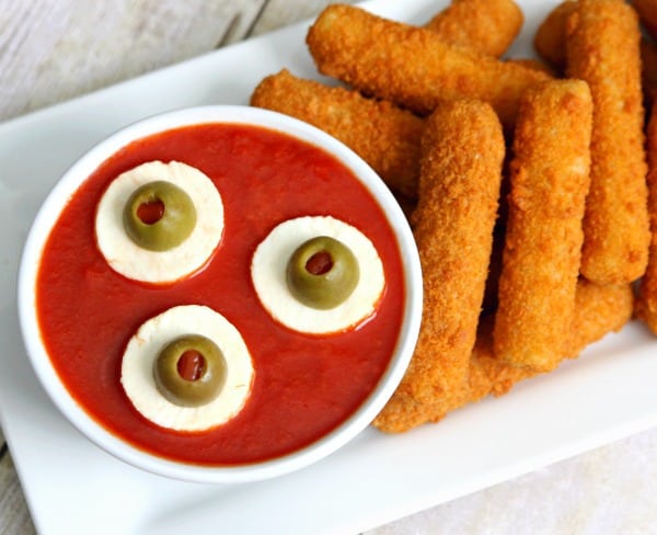 Monster Eyeball Dipping Sauce – A Fun Halloween Appetizer