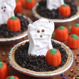 Mini Halloween Pudding Pies