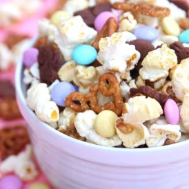Bunny Bait Easter Snack Mix