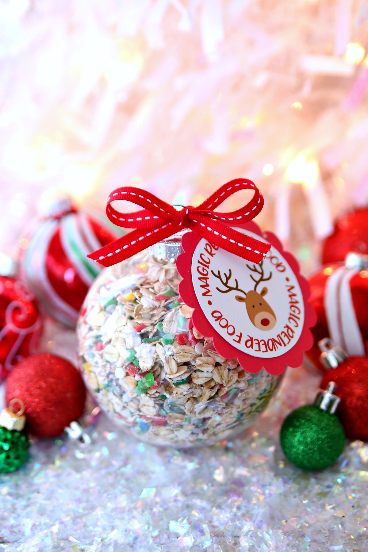 Magic Reindeer Food Ornaments with tutorial and free printable gift tags.