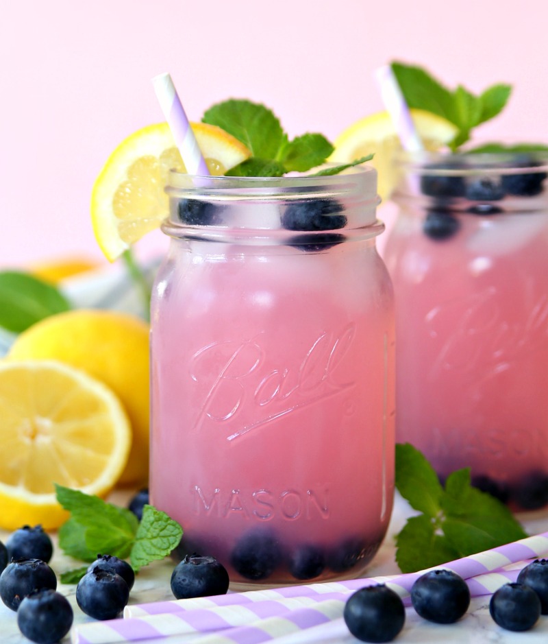 Blueberry Vodka Pink Lemonade Cocktail