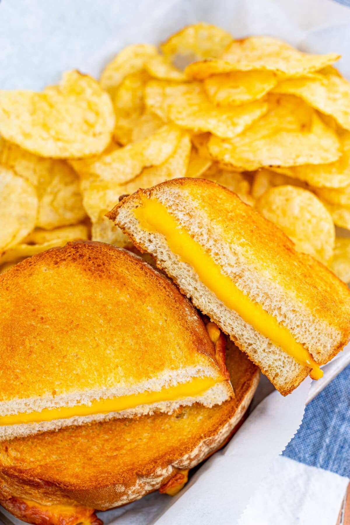Easy Air Fryer Grilled Cheese Sandwich